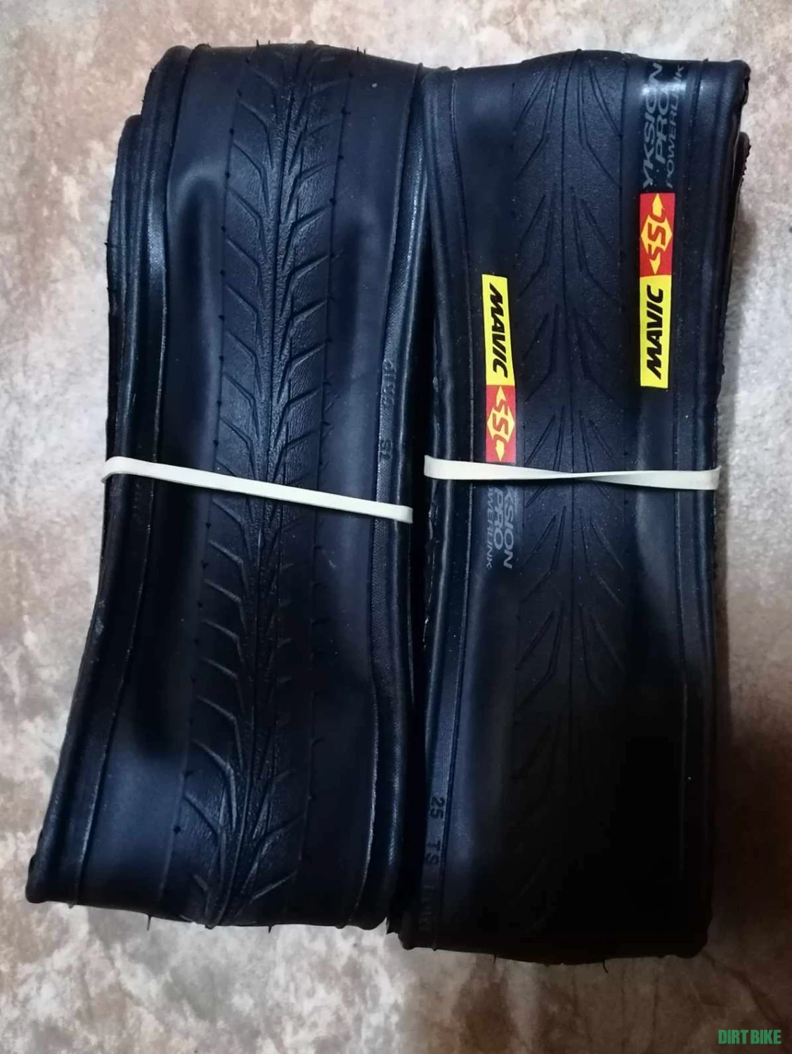 1. Set Cauciucuri Mavic Yksion Pro