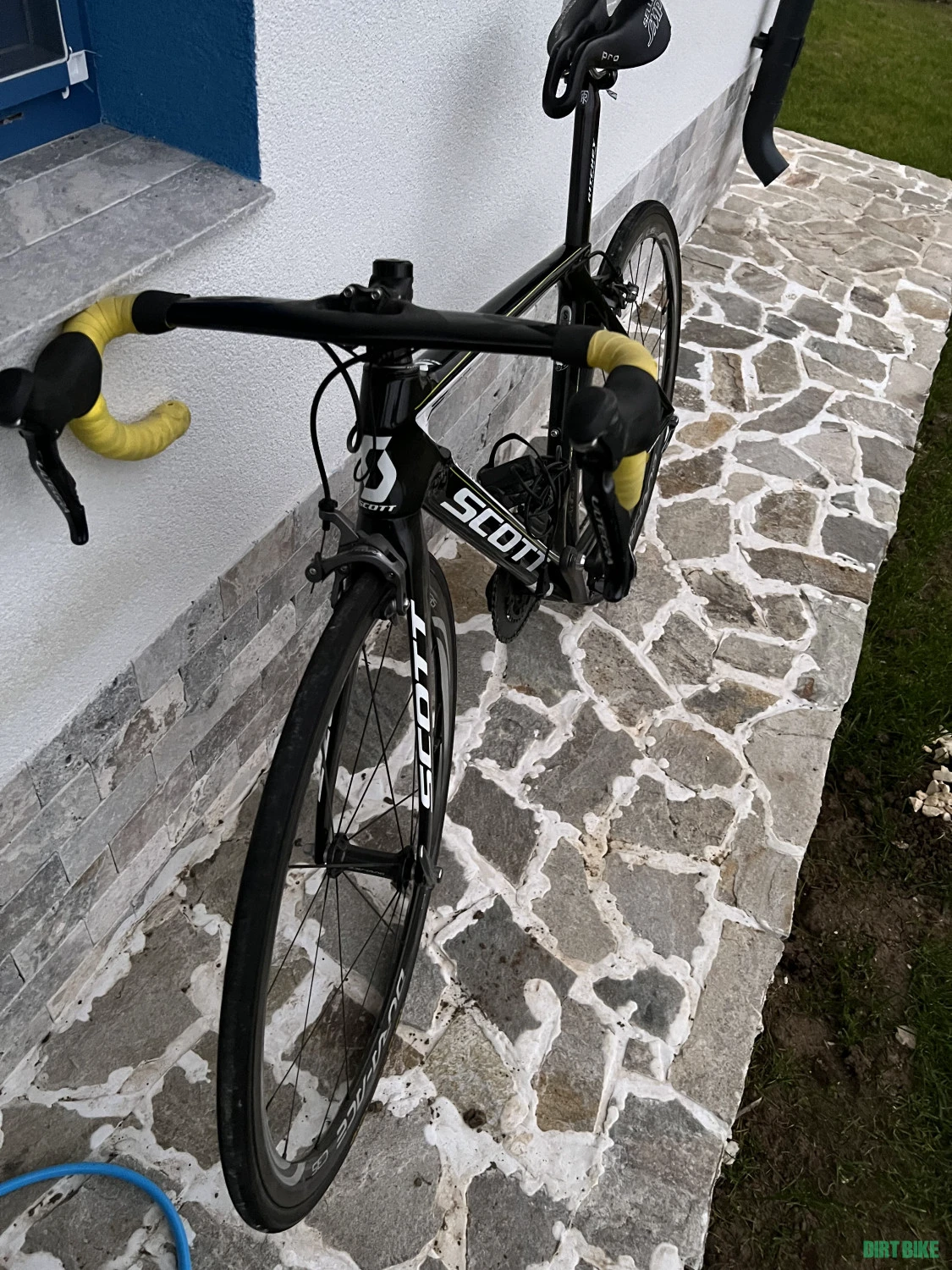 1. Cursiera Scott editie pt echipa Scott