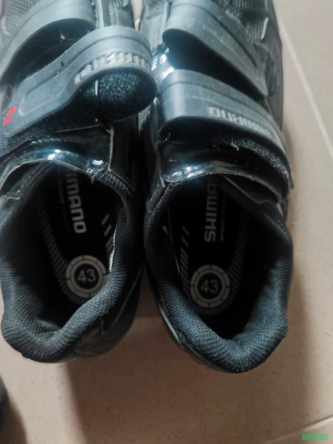 1. Încălțăminte sosea SHIMANO SH-R065L