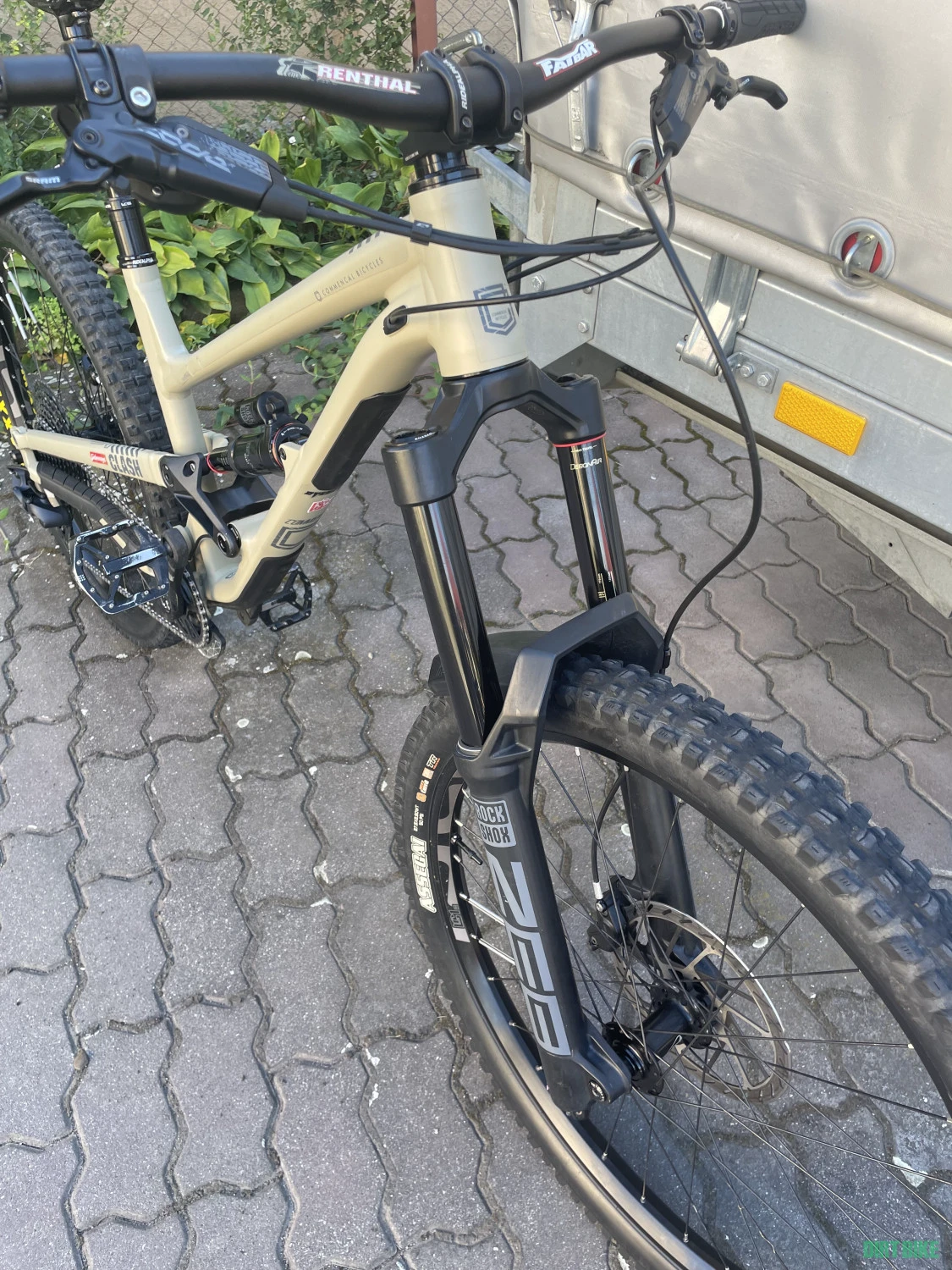 8. Commencal Clash 2021 marimea M