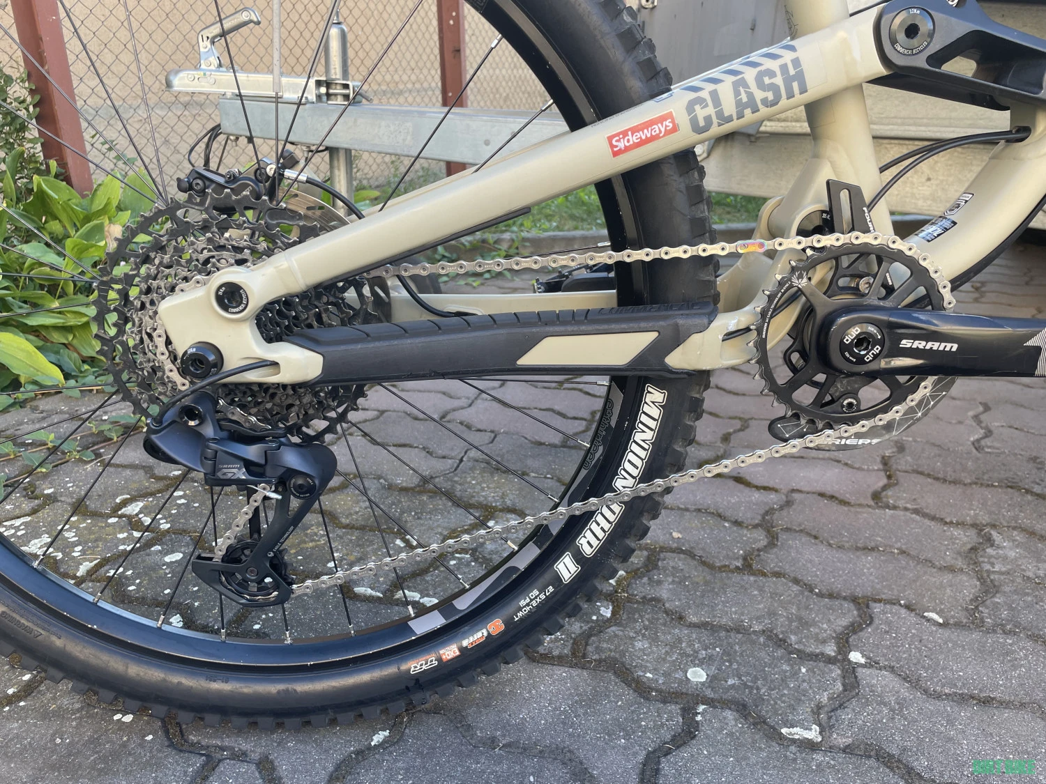 3. Commencal Clash 2021 marimea M