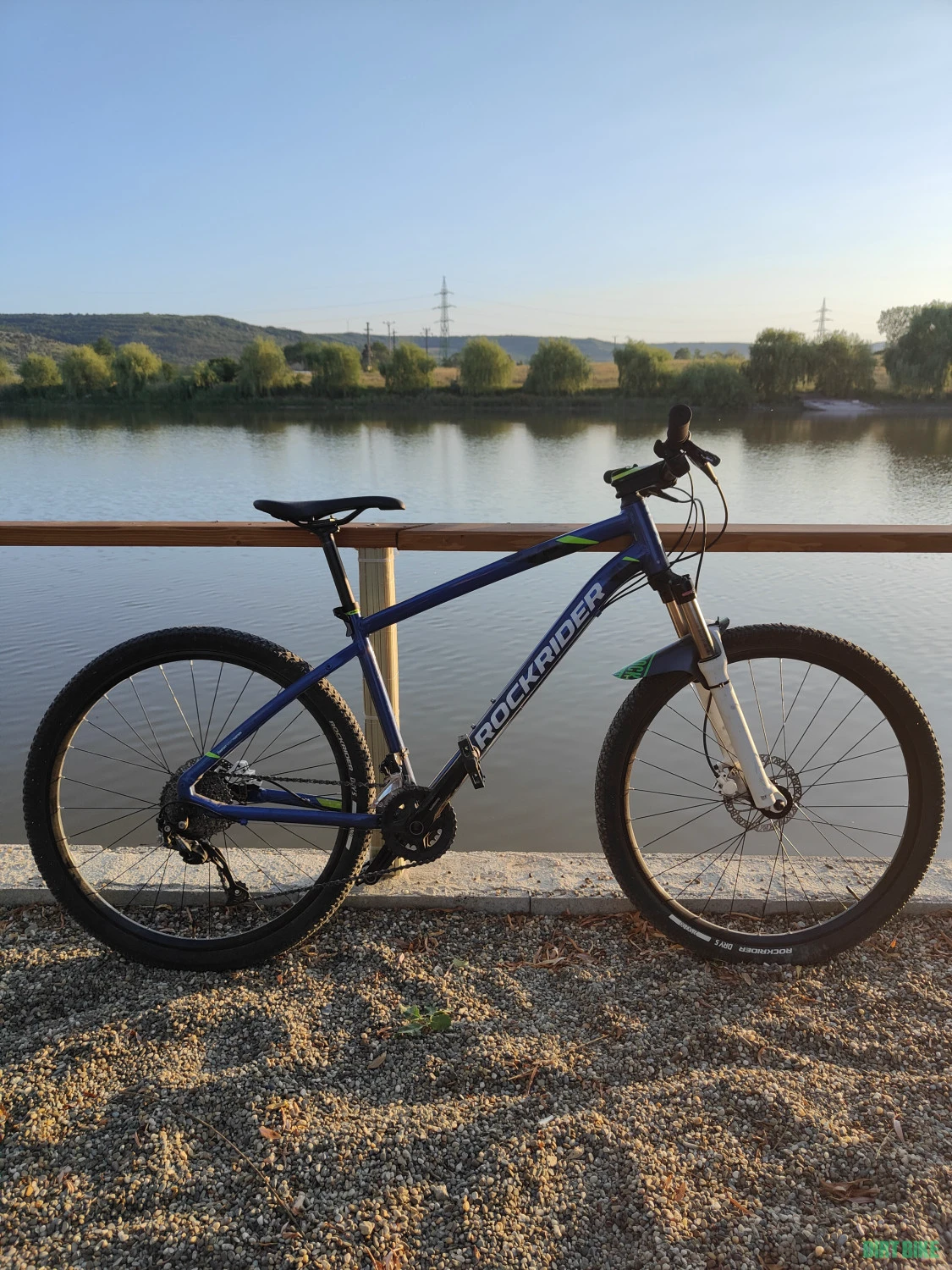 1. Vând bicicletă rockrider st 540
