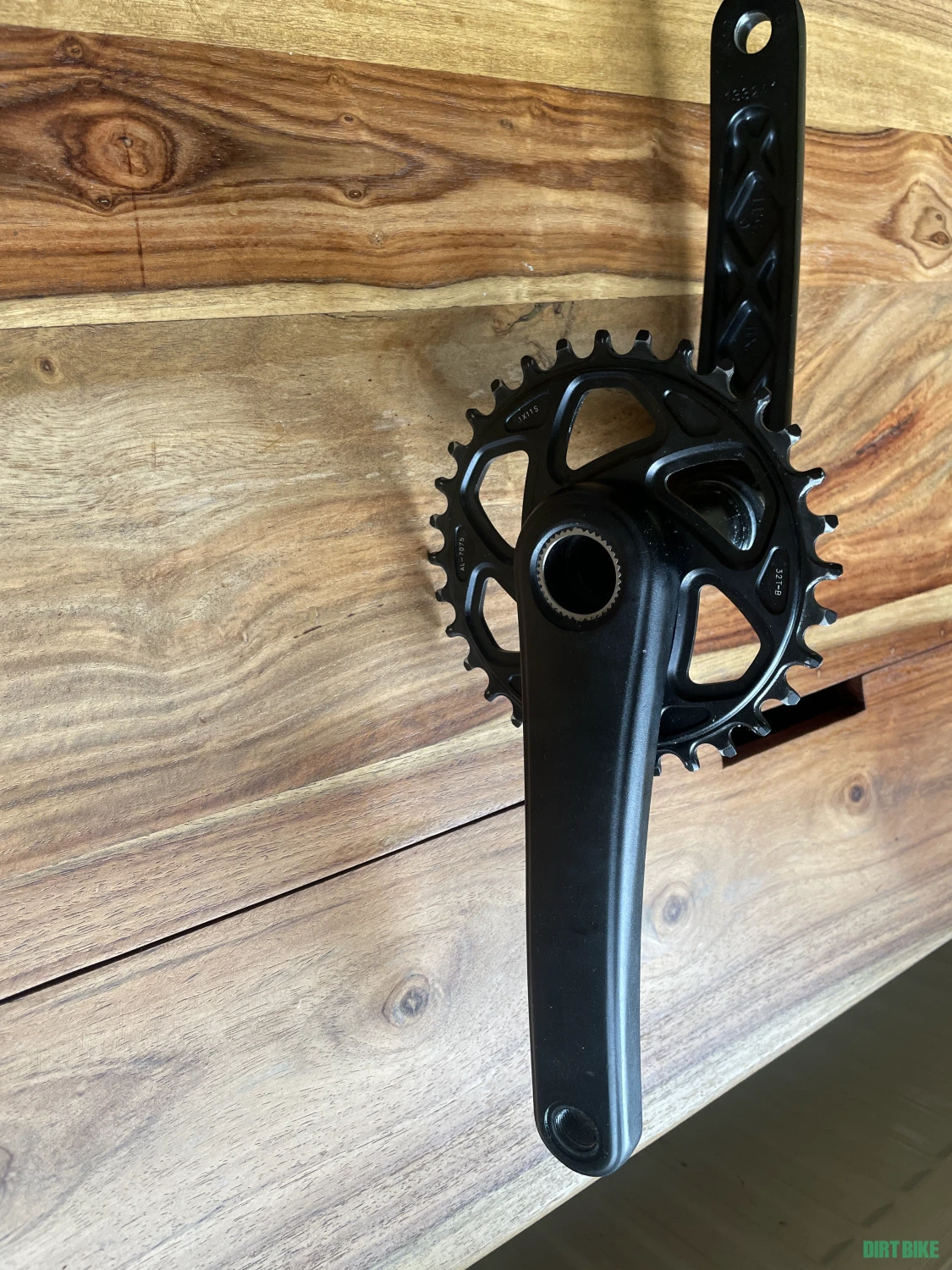 1. M-wave si rulmenti Shimano