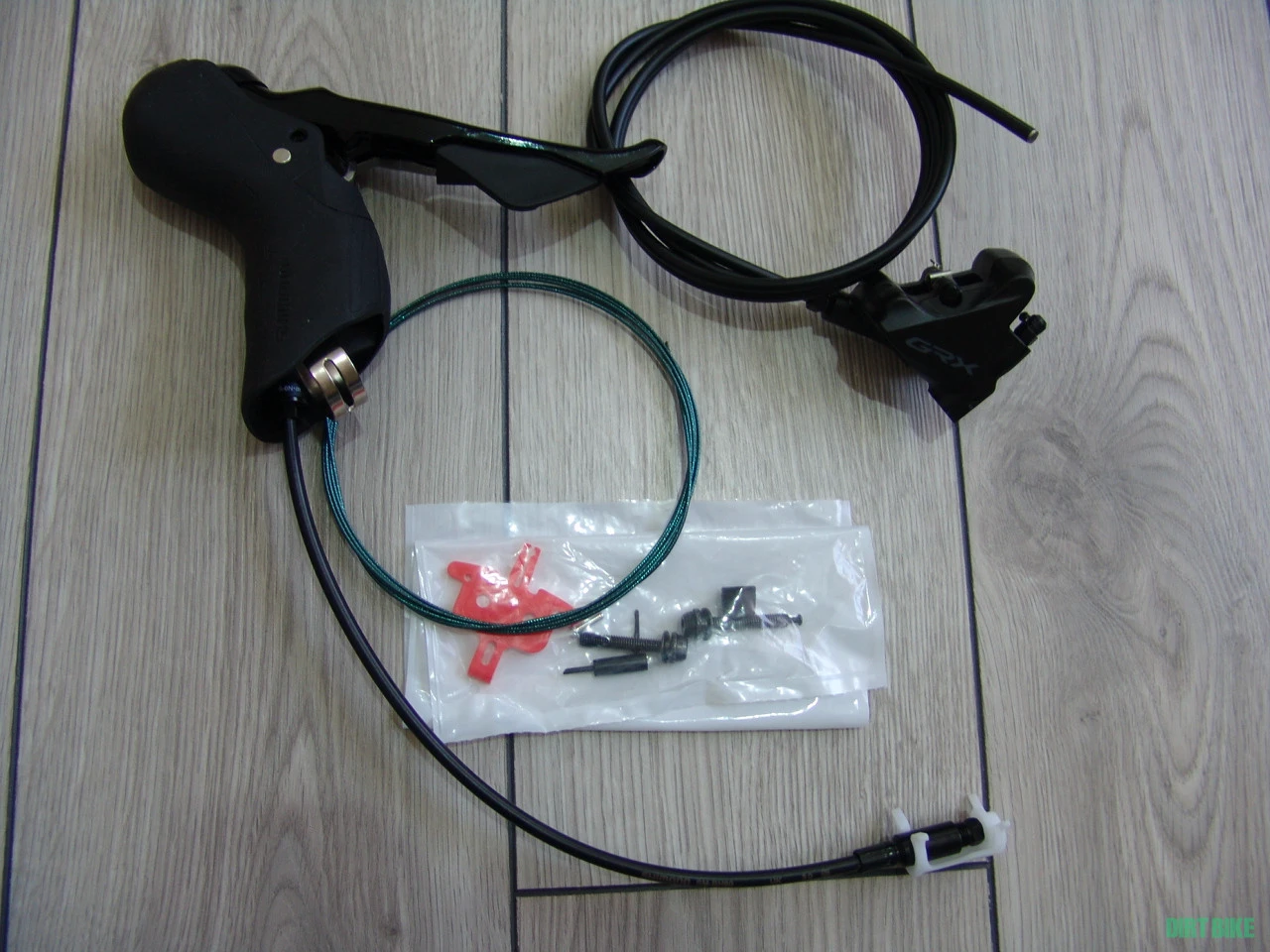1. Maneta spate 10 vit Shimano GRX400/Nou