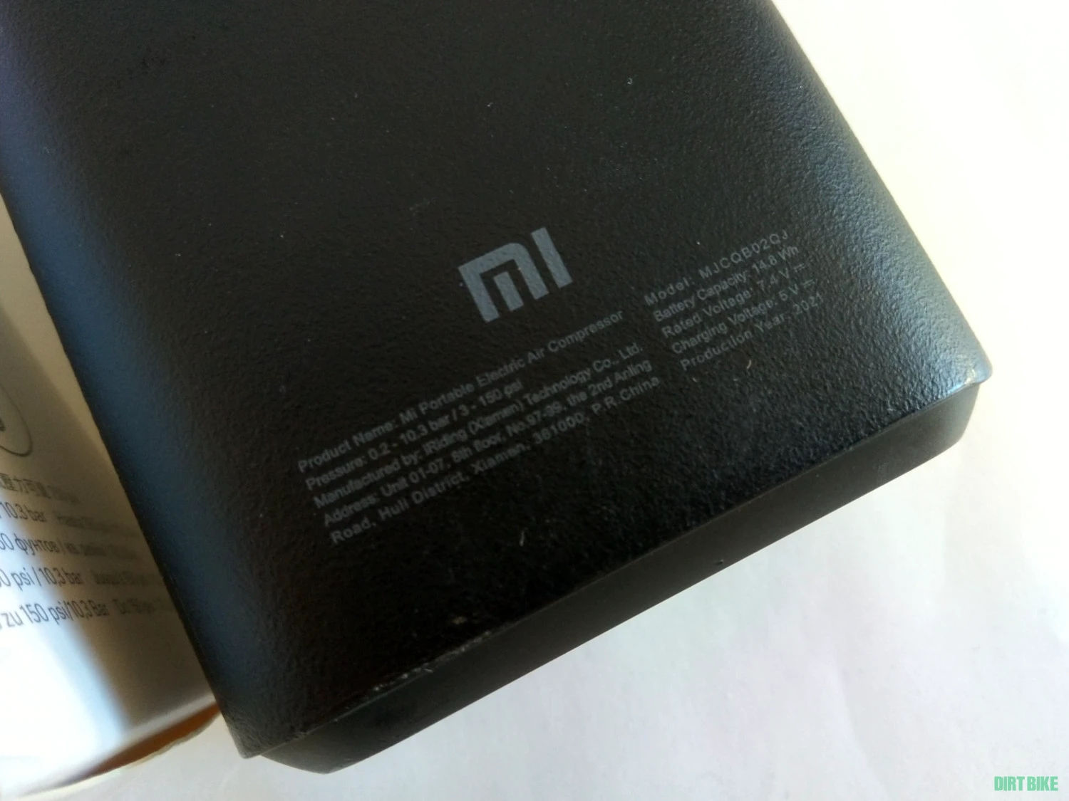 5. Compresor portabil Xiaomi