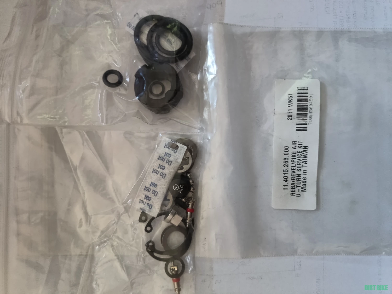 3. Kit servis Rock Shox Reba/Revel/Pike