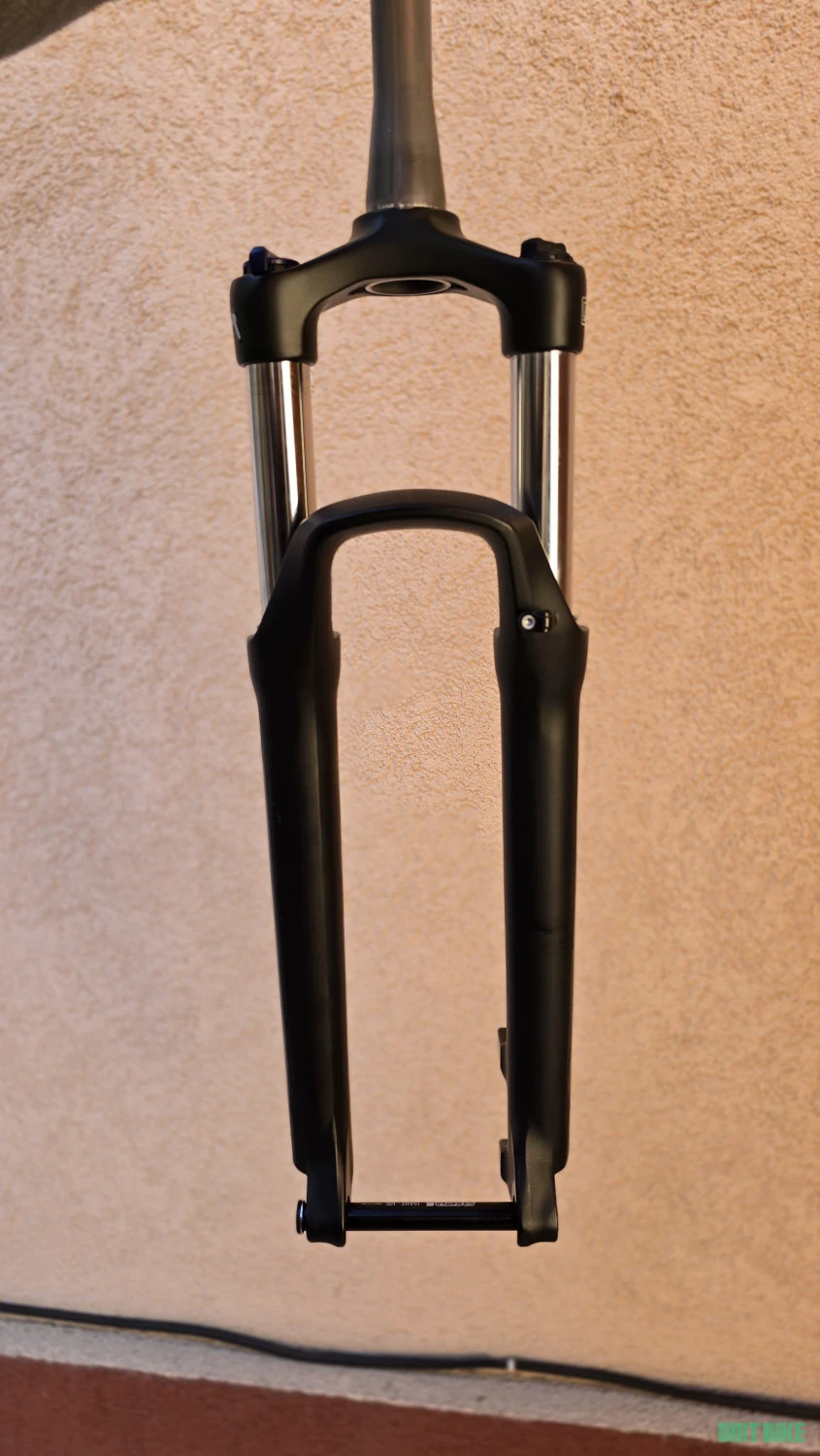 7. Furca noua 120mm 29"