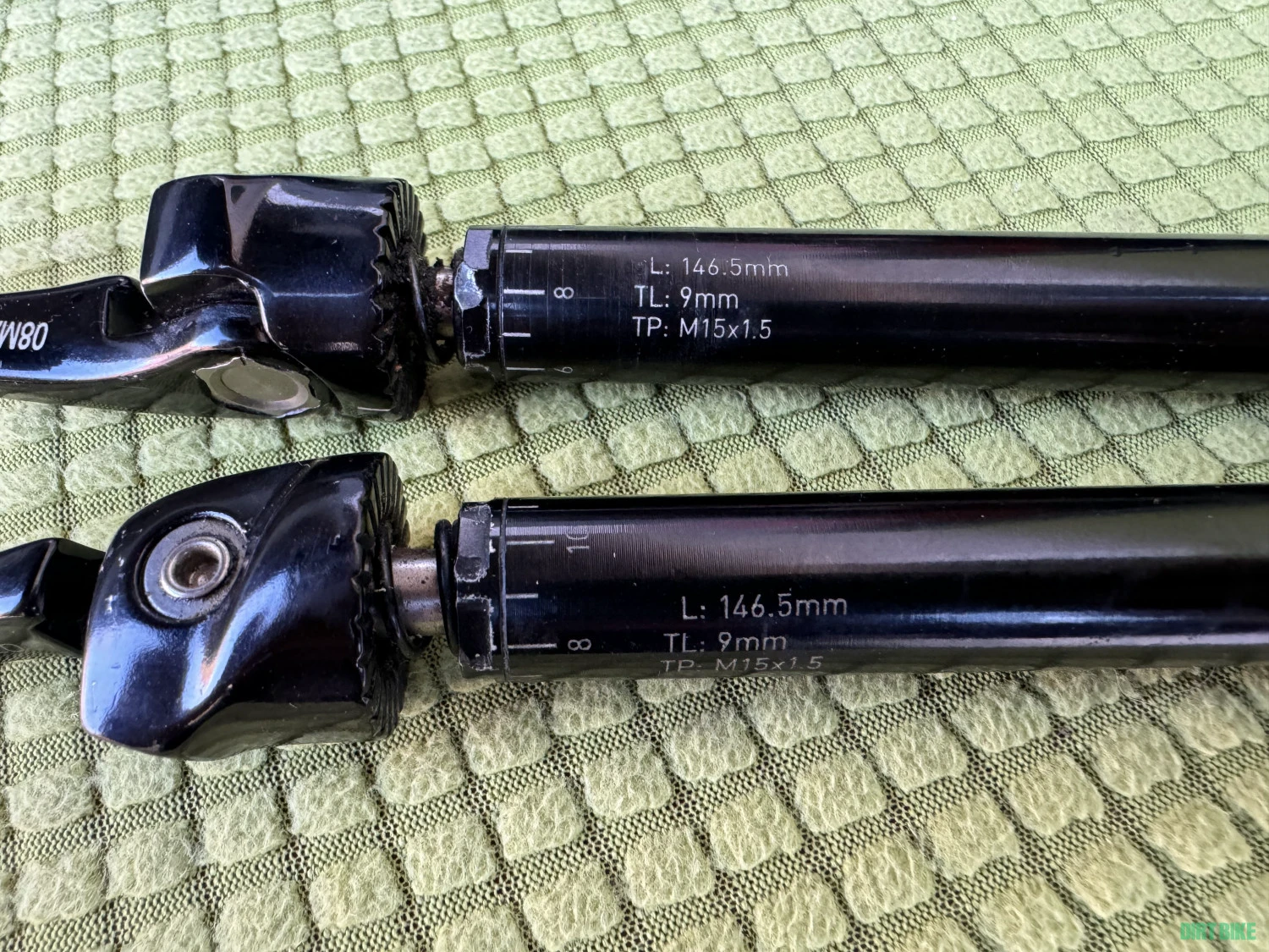 1. AX Furca Rock Shox Maxle 15x100