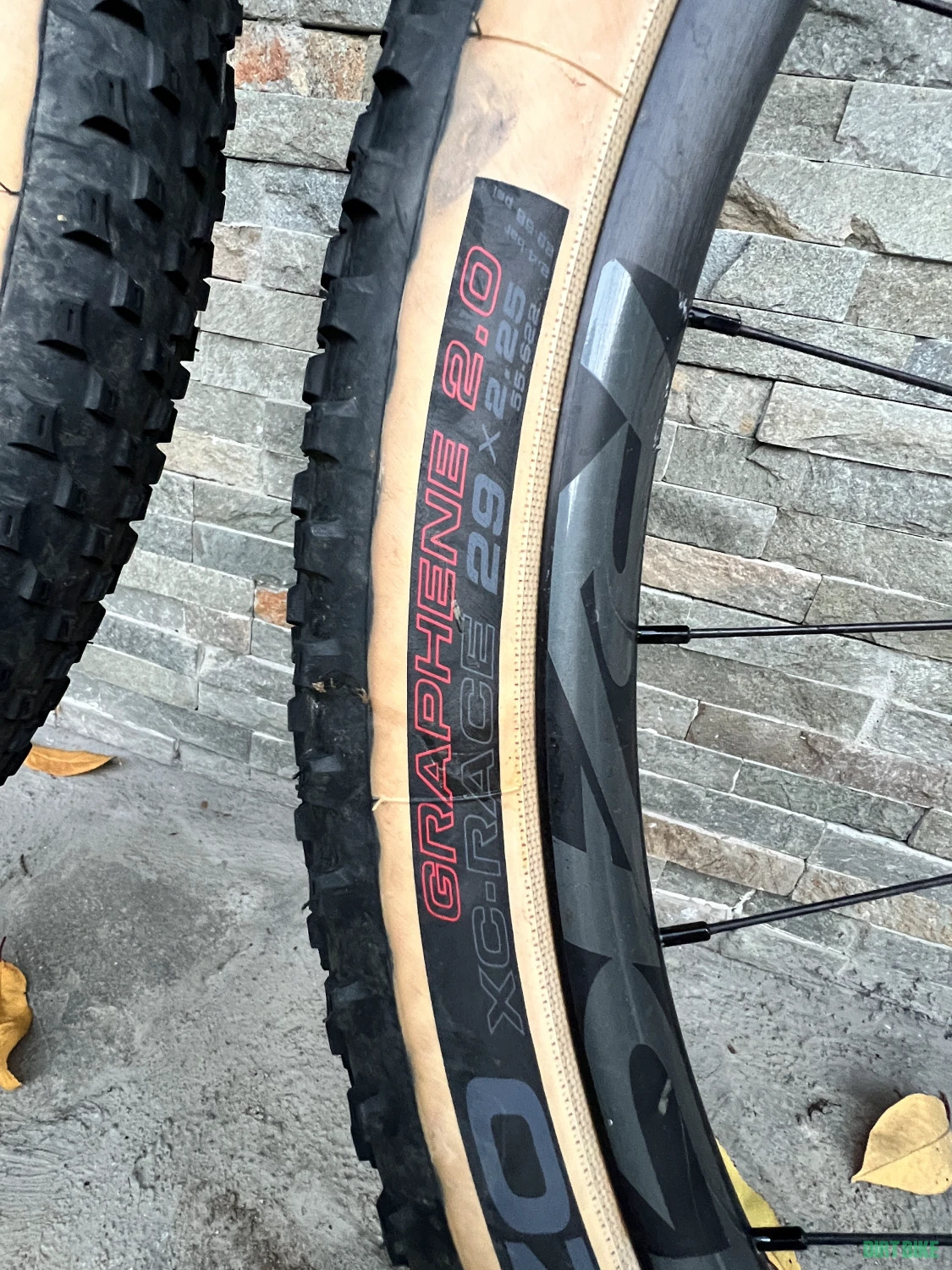 4. Vand set roti Raceface Arc 30