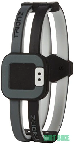 1. Bratara polarizata Trion:Z Ultra Loop Magnetic bracelet Unisex S