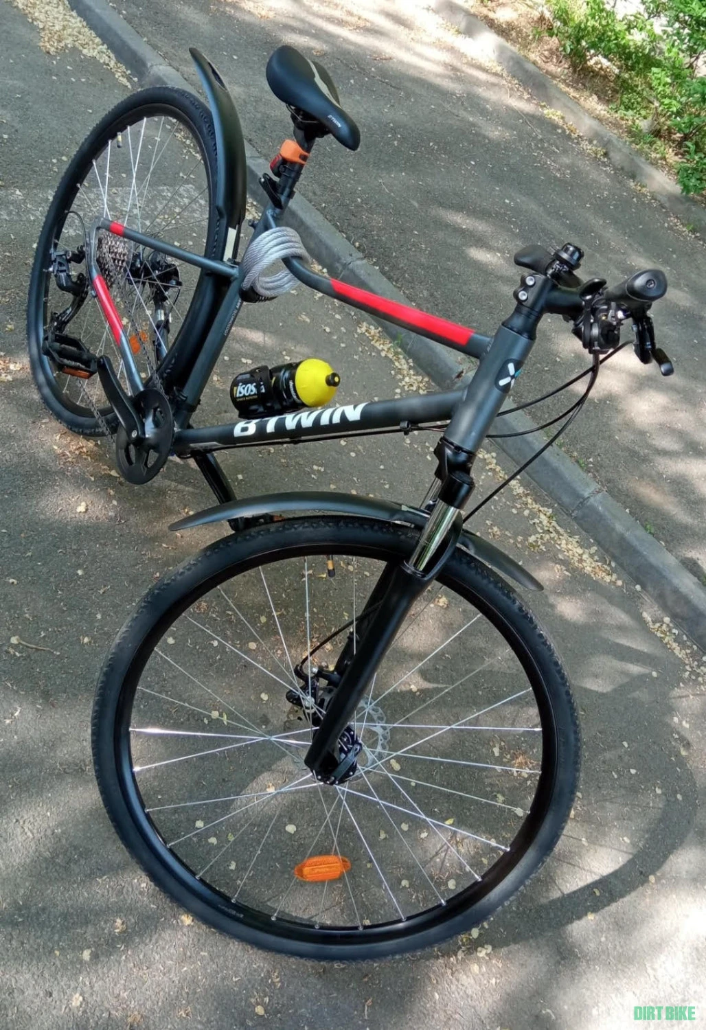 1. BTWIN RiverSide 500 Gray-Red