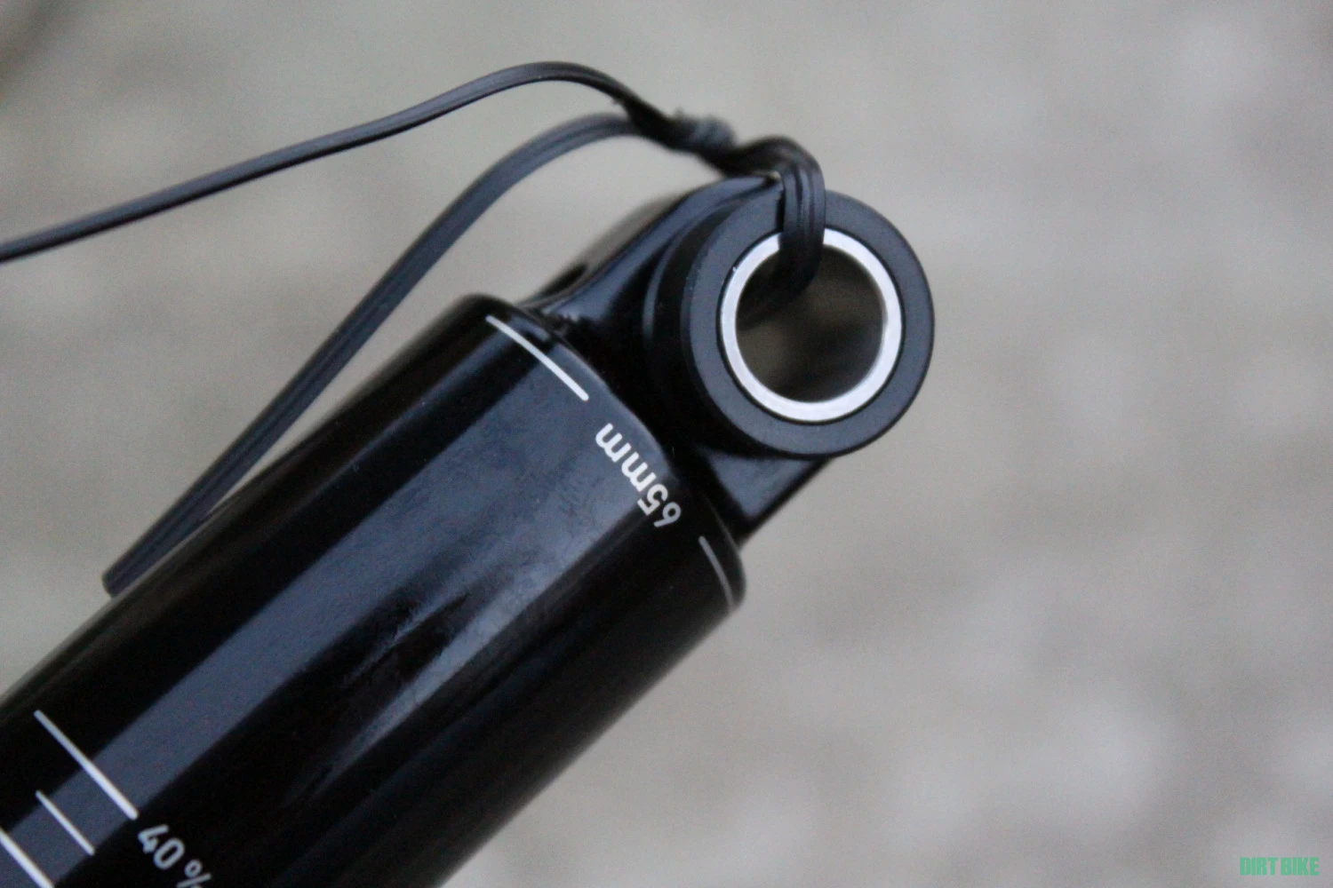 2. RockShox Super Deluxe Select R DebonAir 205x65mm Trunnion