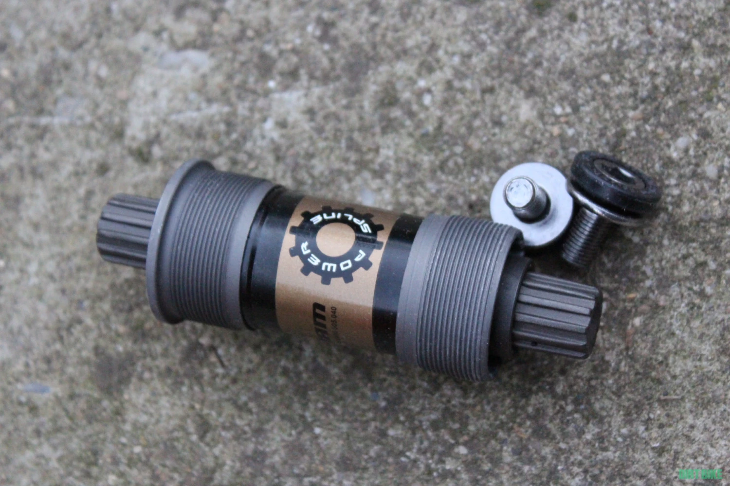 1. SRAM PowerSpline BSA monobloc 73mm/113mm lung