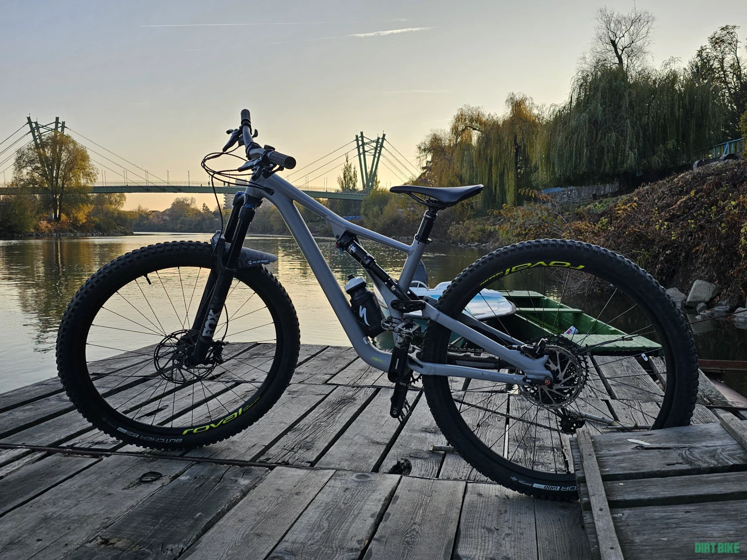 1. Specialized stumpjumper comp 2021