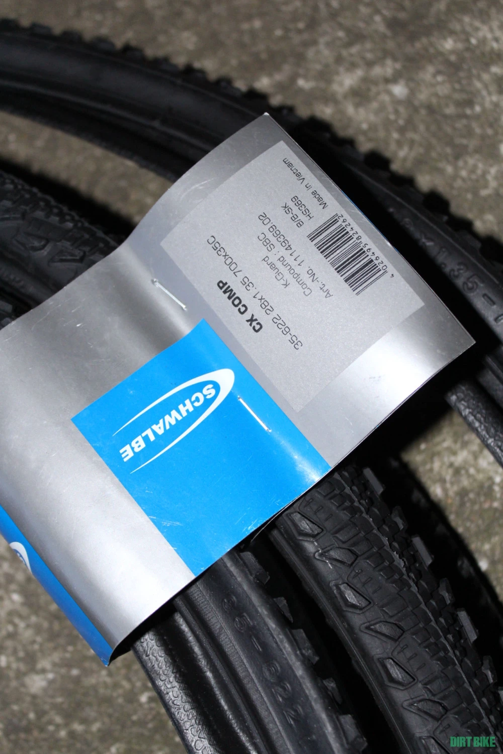 6. Schwalbe CX Comp - Active SBC K-Guard - 28x1.35 sarma