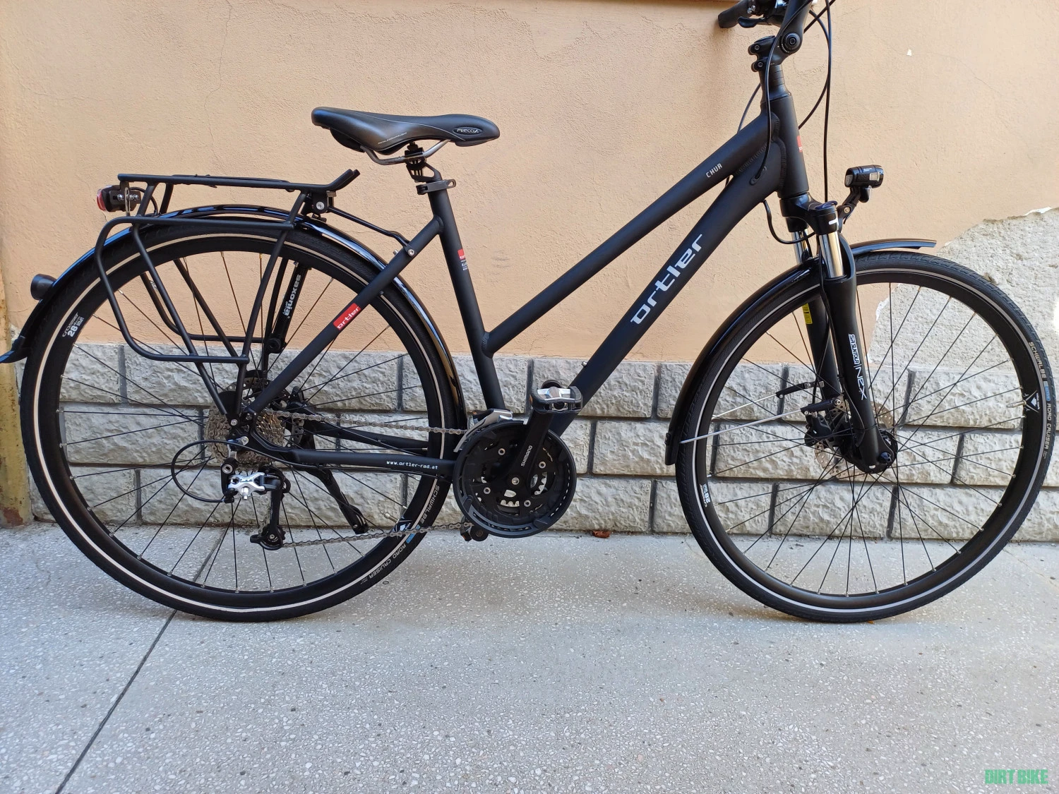 1. Bicicleta trekking Ortler