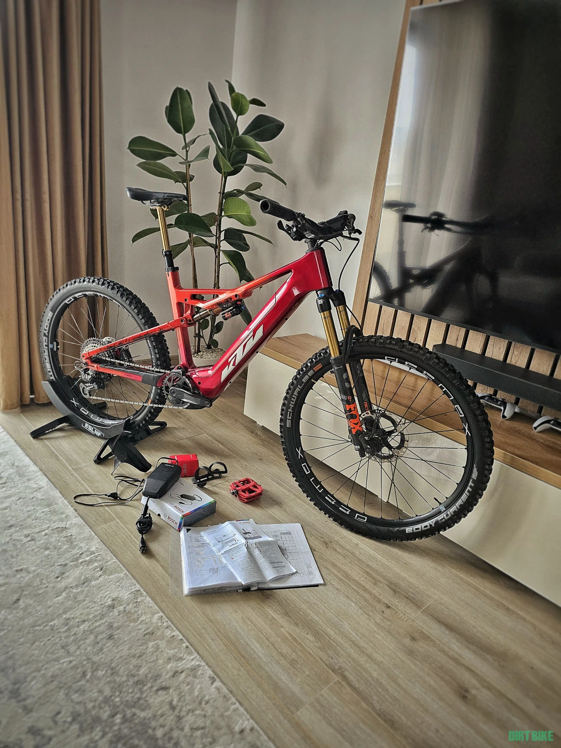 1. KTM Macina Kapoho Prestige FOX 36 XTR kashima BOSCH SMART 750