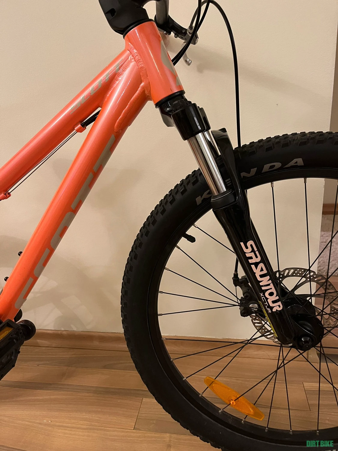 1. Vand Scott Contessa 24"