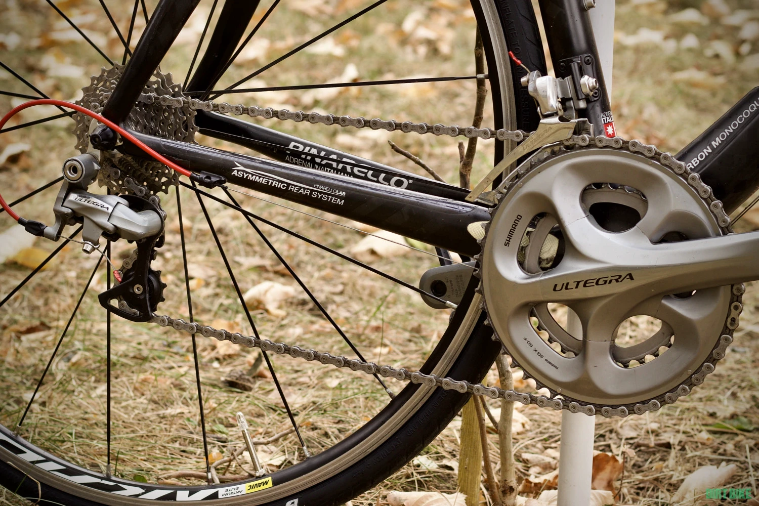 4. Cursiera Pinarello FP Quattro (FP4) - Ultegra - Carbon - Impecabila