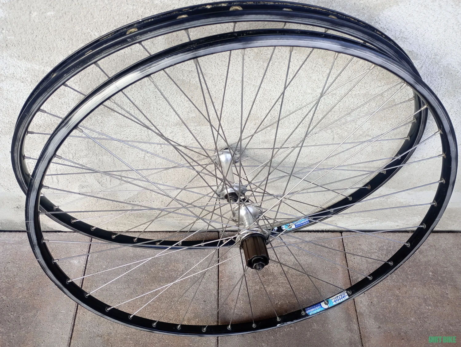 1. Campagnolo Ambrosio Elit..... reținut