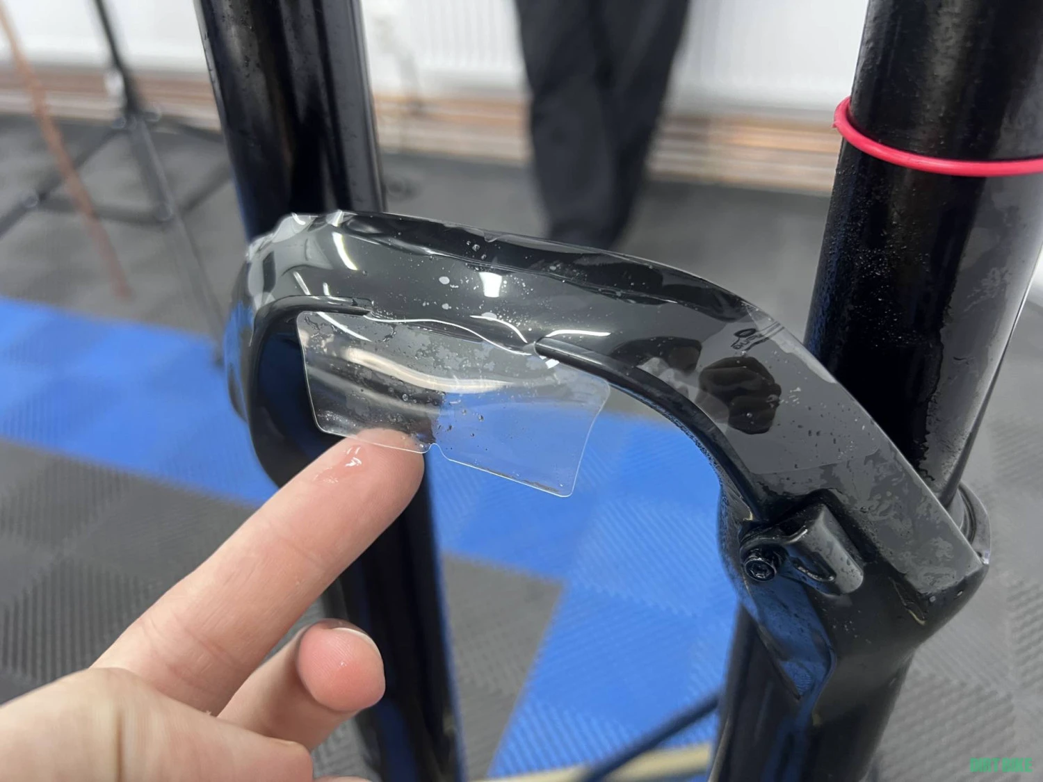 9. Infoliere biciclete cu folie regenerabila si hidrofoba cu 10 ani garantie - dealer Ride Wrap Bucuresti