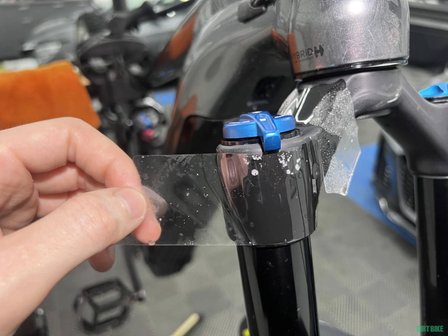 15. Infoliere biciclete cu folie regenerabila si hidrofoba cu 10 ani garantie - dealer Ride Wrap Bucuresti