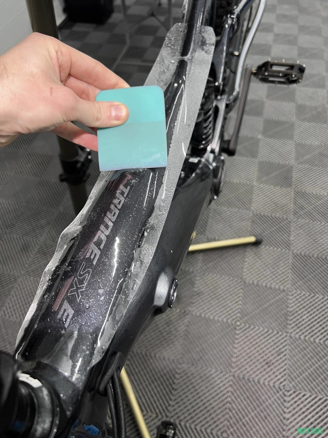 17. Infoliere biciclete cu folie regenerabila si hidrofoba cu 10 ani garantie - dealer Ride Wrap Bucuresti