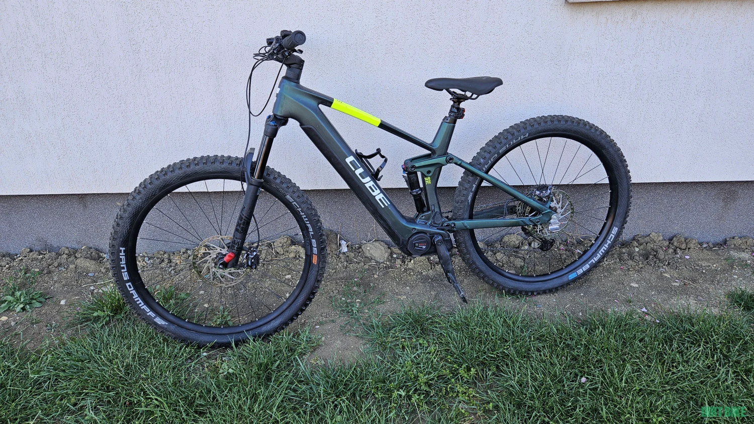 1. CUBE Stereo Hybrid 140 HPC SLX 750