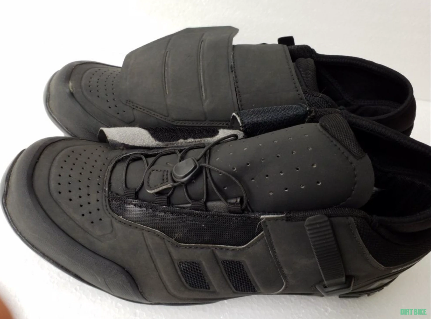 1. Pantofi Shimano ME7 / SH ME702