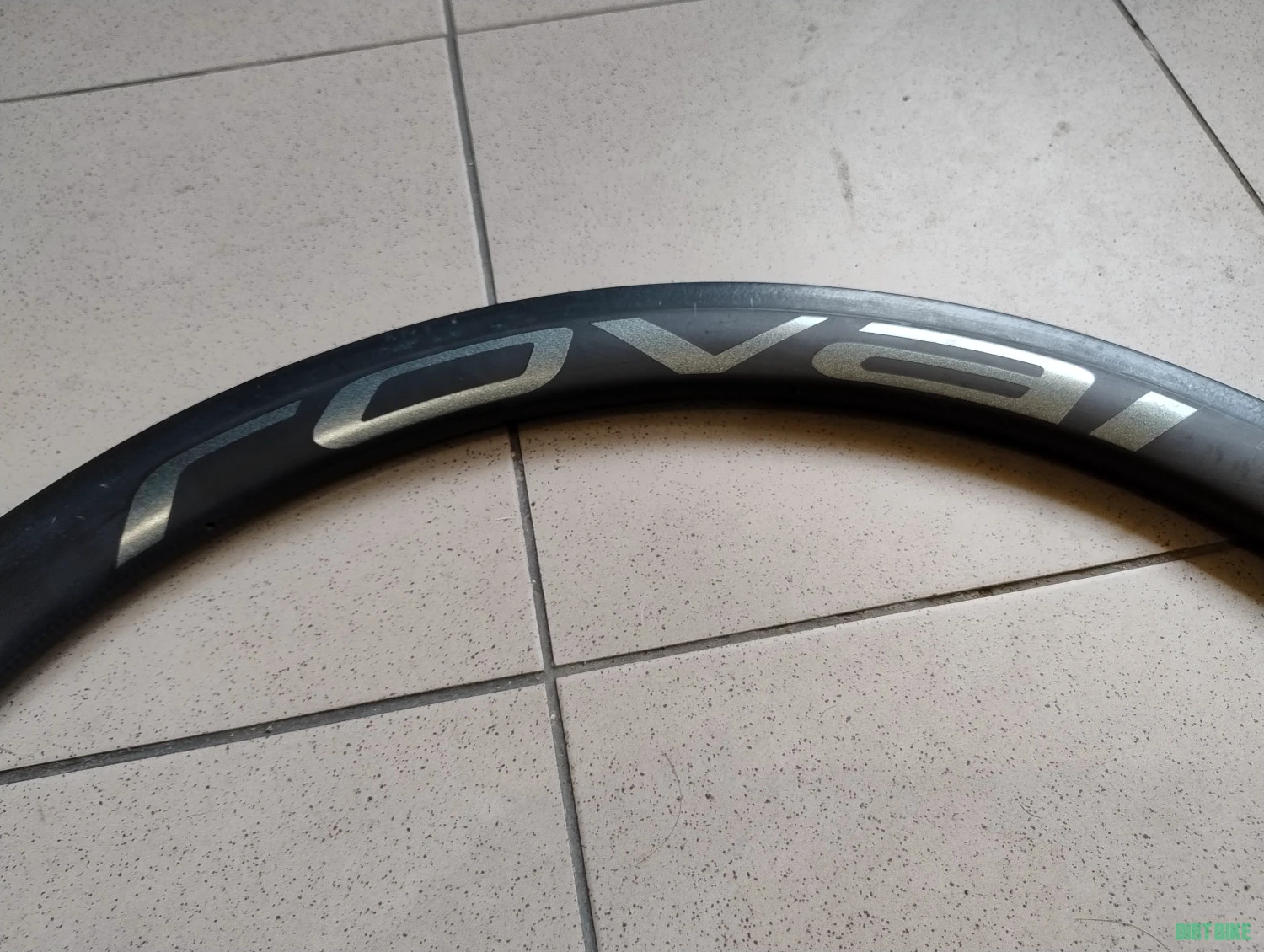 1. Janta Roval carbon pt cursiera (622x16)