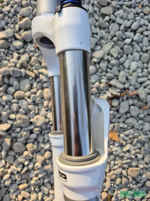2. Furca Rockshox Recon 29 air