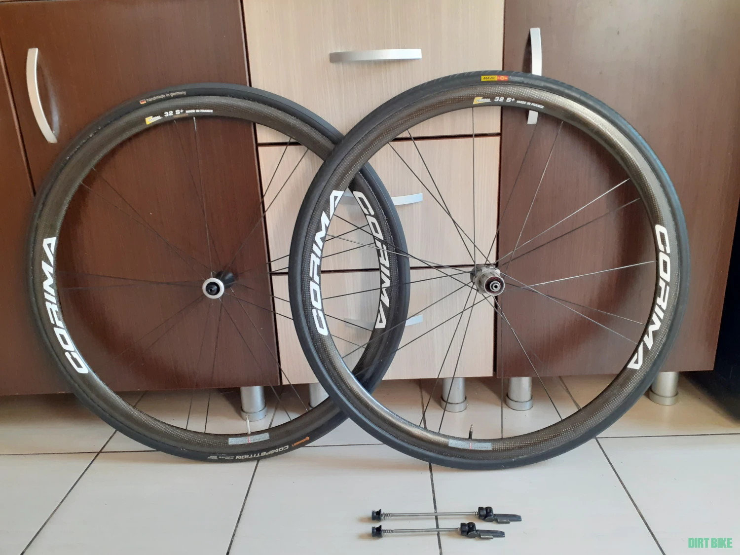 1. Roti cursiera Corima 32 S+