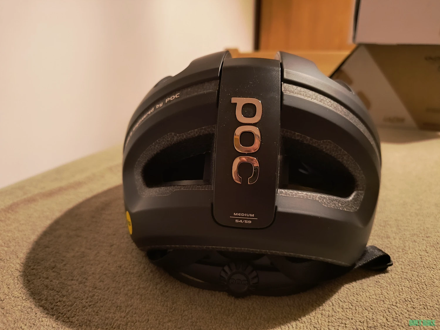 1. POC OMNE AIR MIPS - M (54-59cm), NOUA