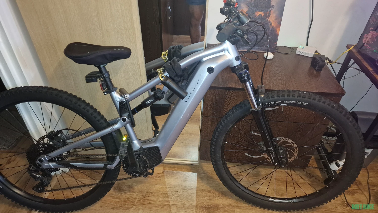 5. Bicicleta mtb electrica e-expl 500 s 29 gri
