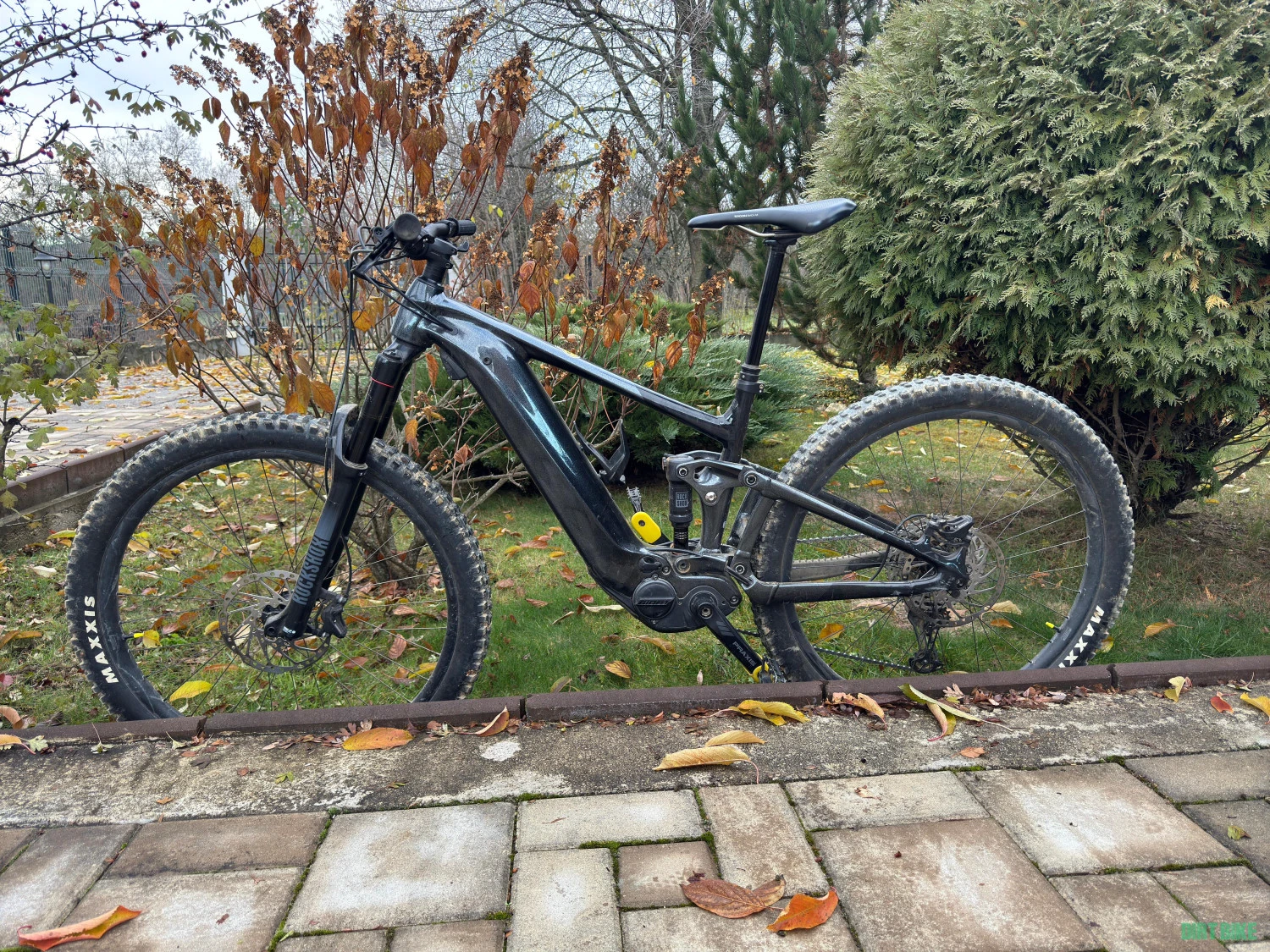 1. E-bike Mtb Giant Trance X E+ 3 marime M