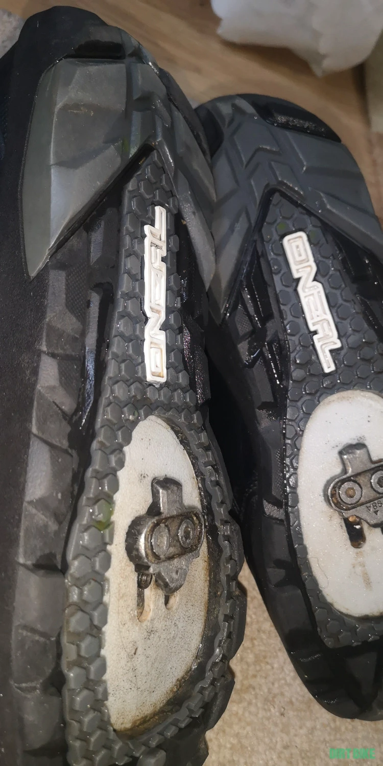 6. O'neal loam wp spd mtb
