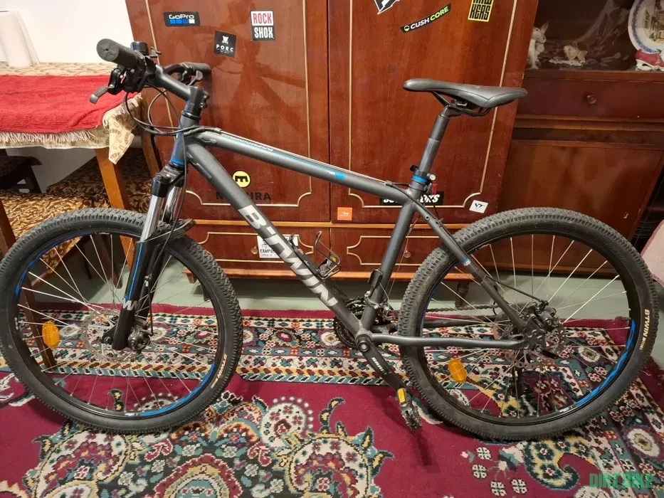 1. Bicicleta B-TWIN