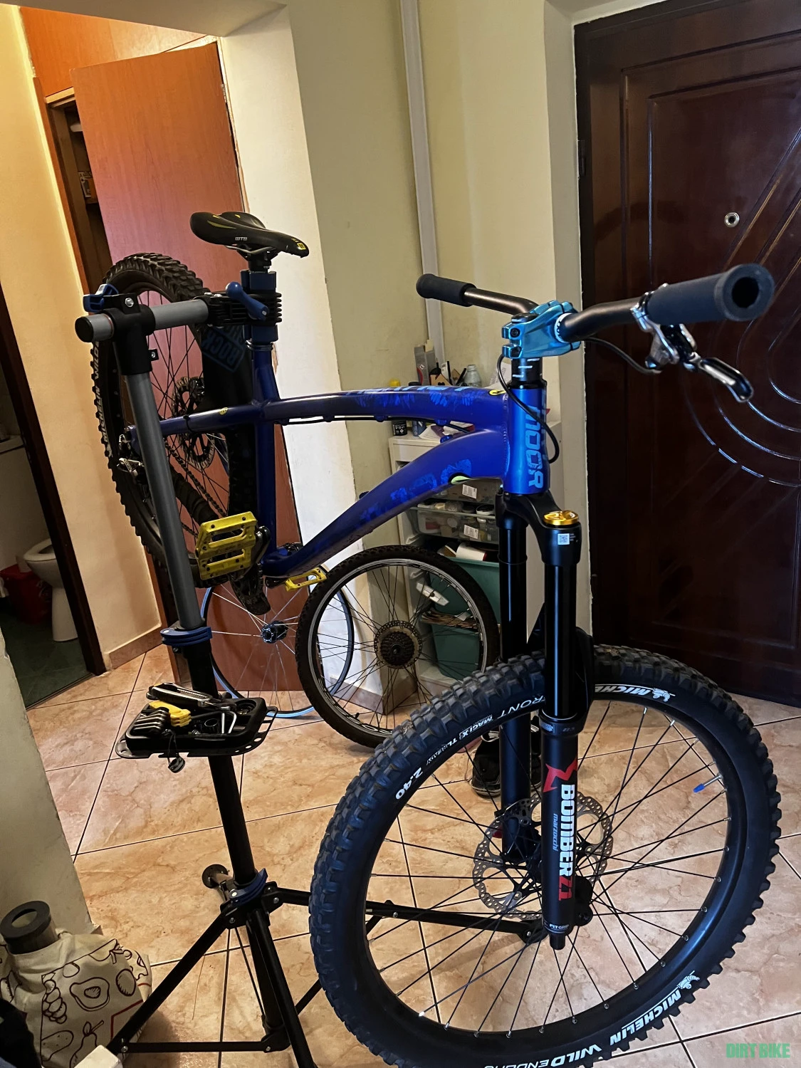 6. Vand Dartmoor hornet 2021(nu Yt tues Capra Devinci Santa Cruz Giant)