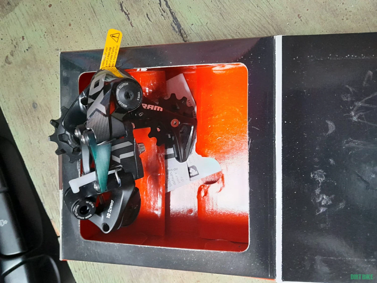 1. Vand schimbător sram x01