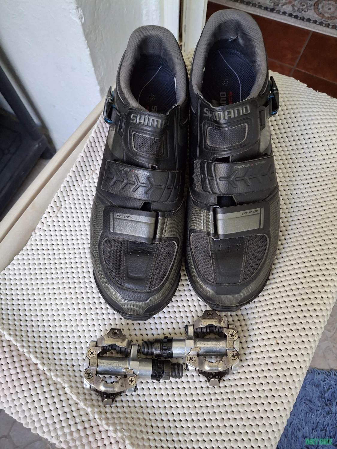 1. Pantofi ciclism shimano mtb