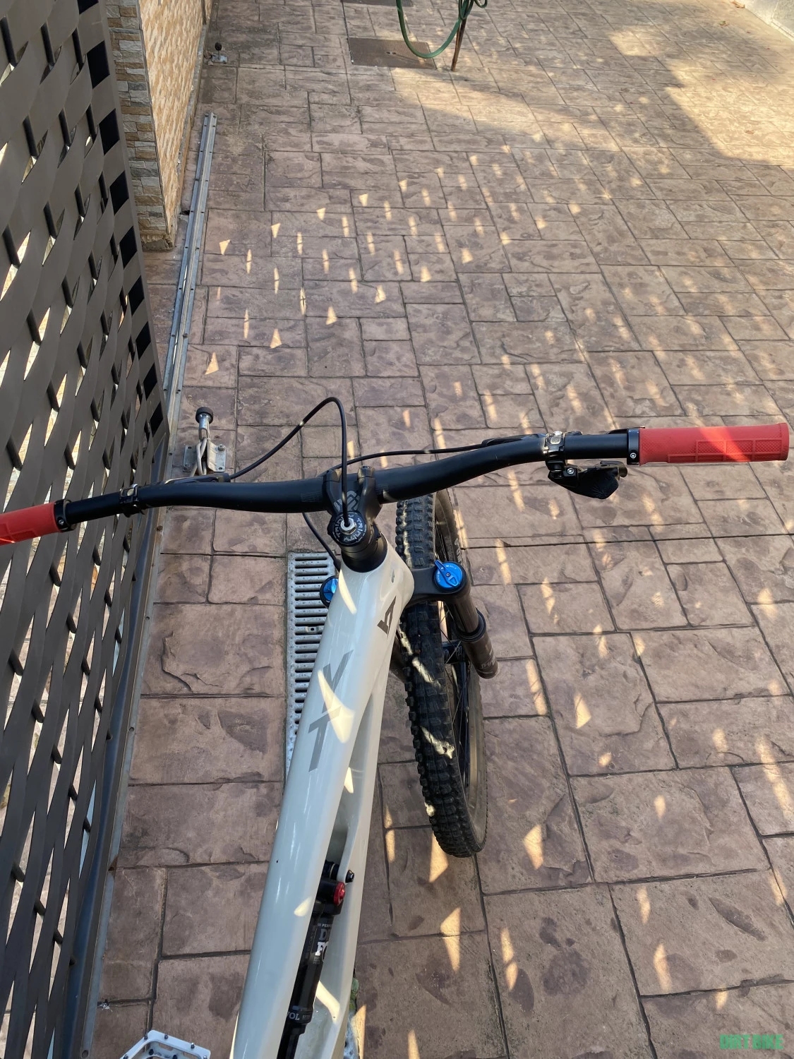 3. VÂND YT CAPRA CARBON 2021