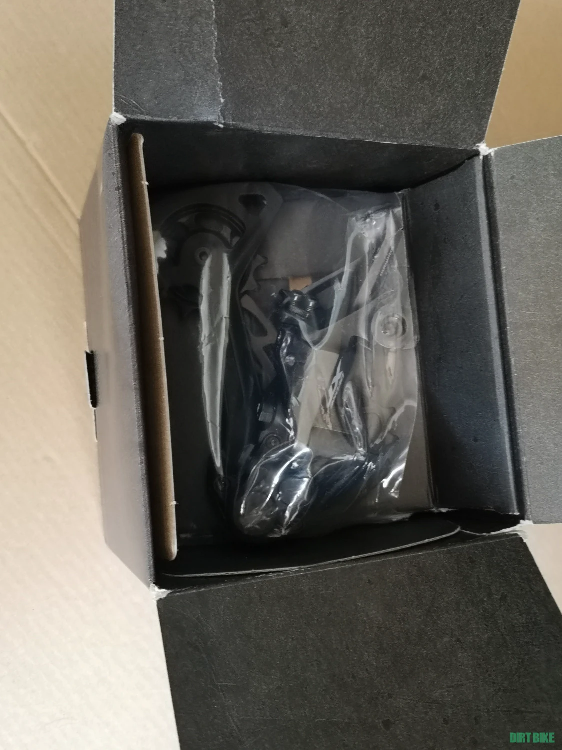 2. Schimbator pinioane shimano xt rd-m8100