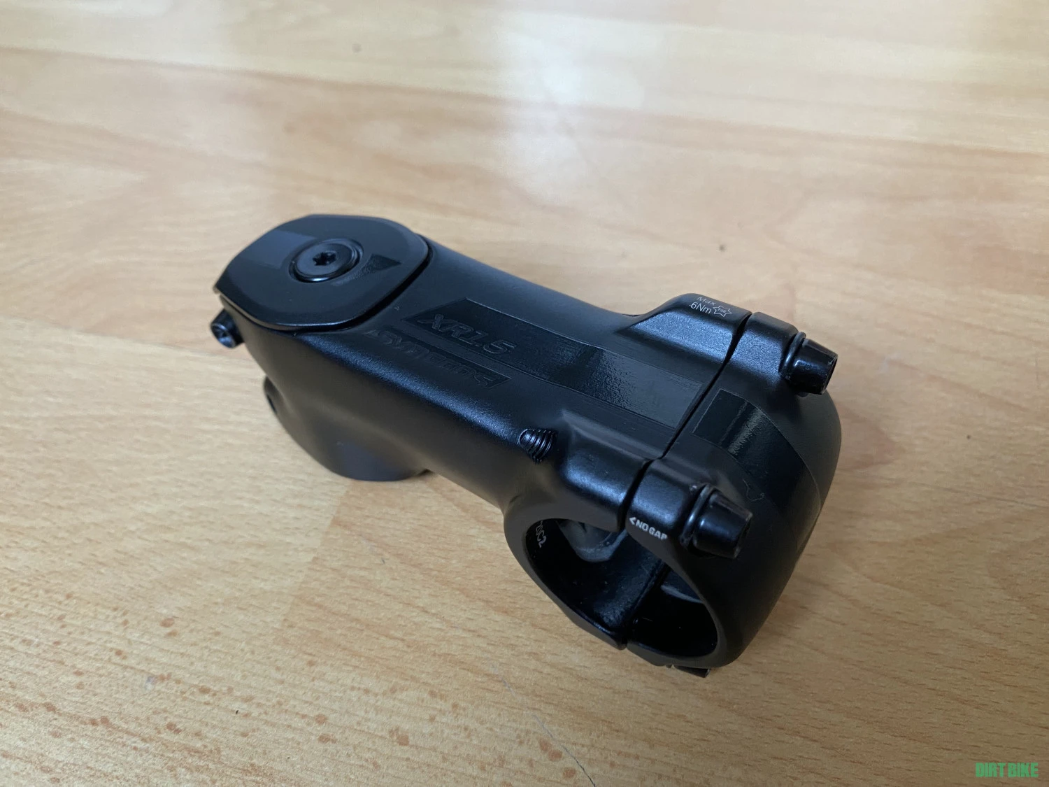 1. Pipa Syncros XR 1.5 70 mm -8 grade