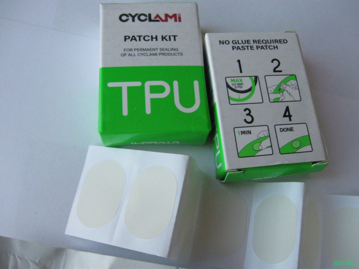 1. Set 8 petece pentru camere TPU