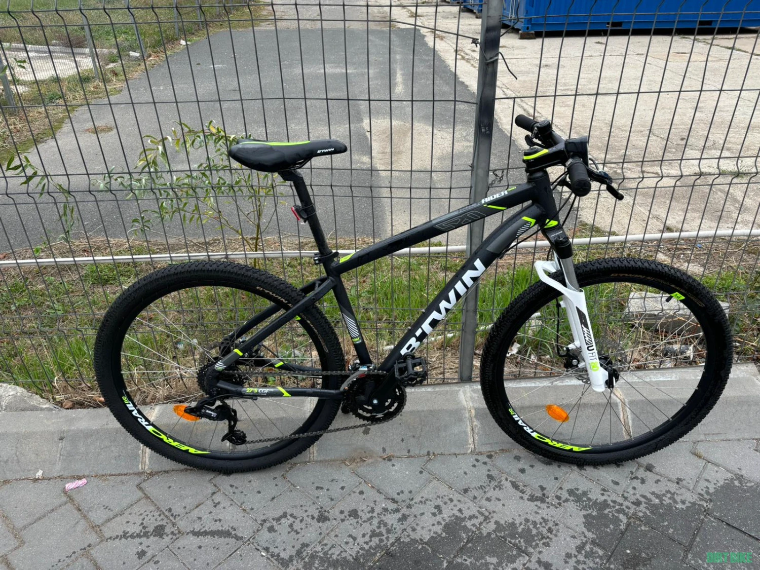 1. Bicicleta Rockrider 520 27,5