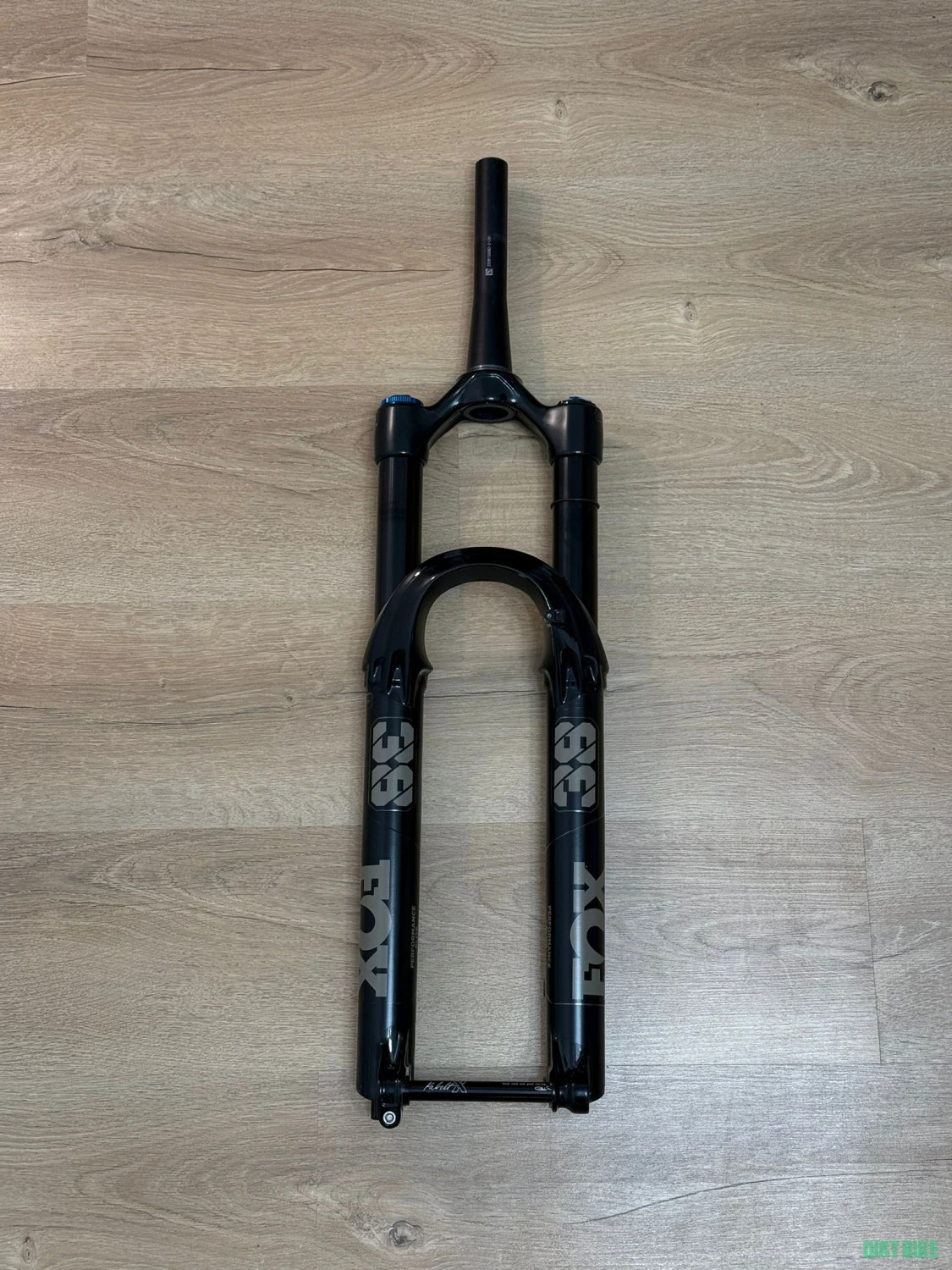 1. Fox 38 Performance Elite, Grip 2 damper, 29", 160mm travel, 44mm offset
