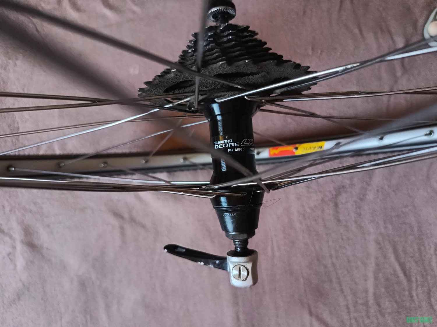 1. Roata 28'' bicicleta oras