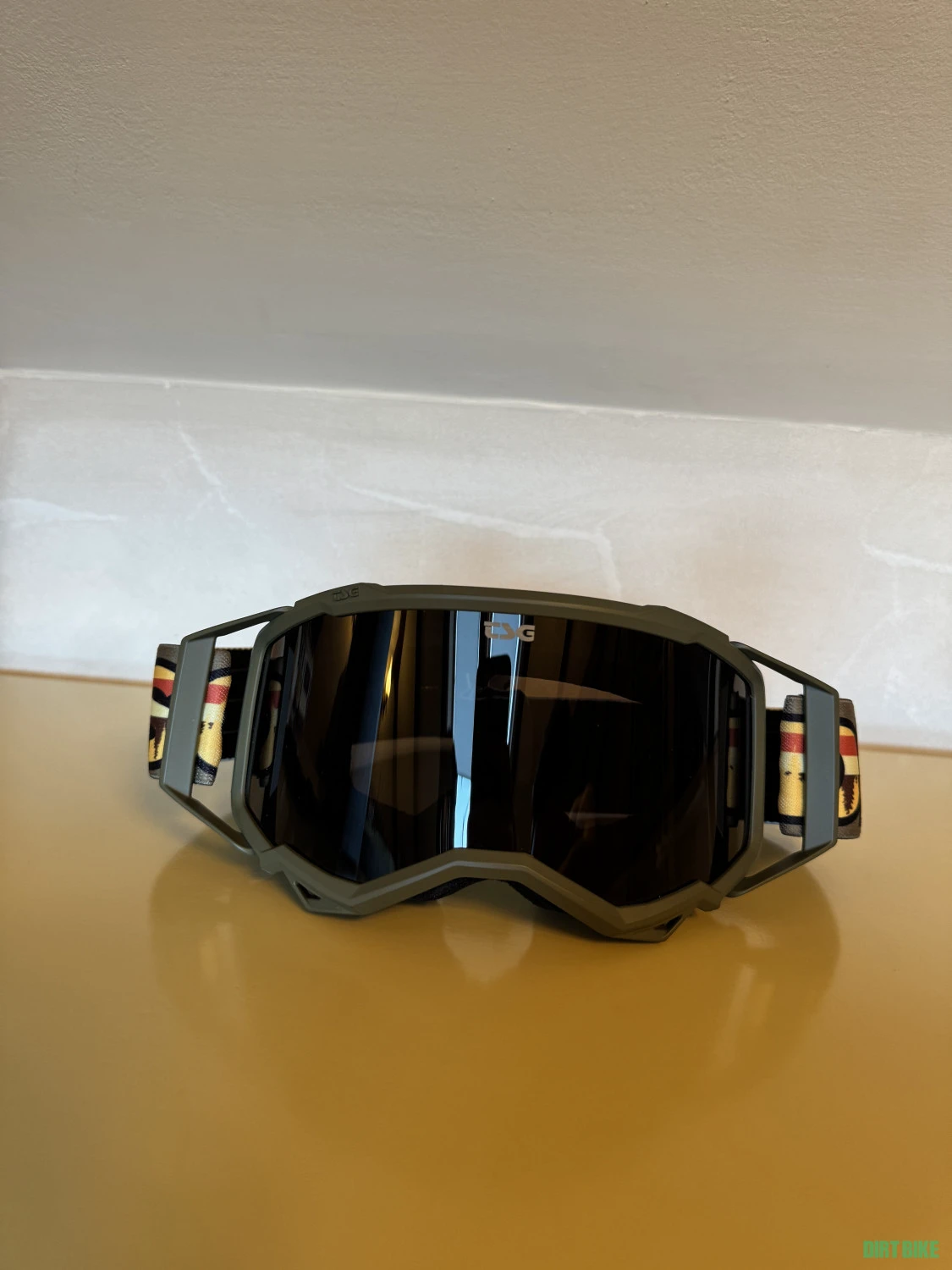 1. Goggles TSG Noi (2 lentile )