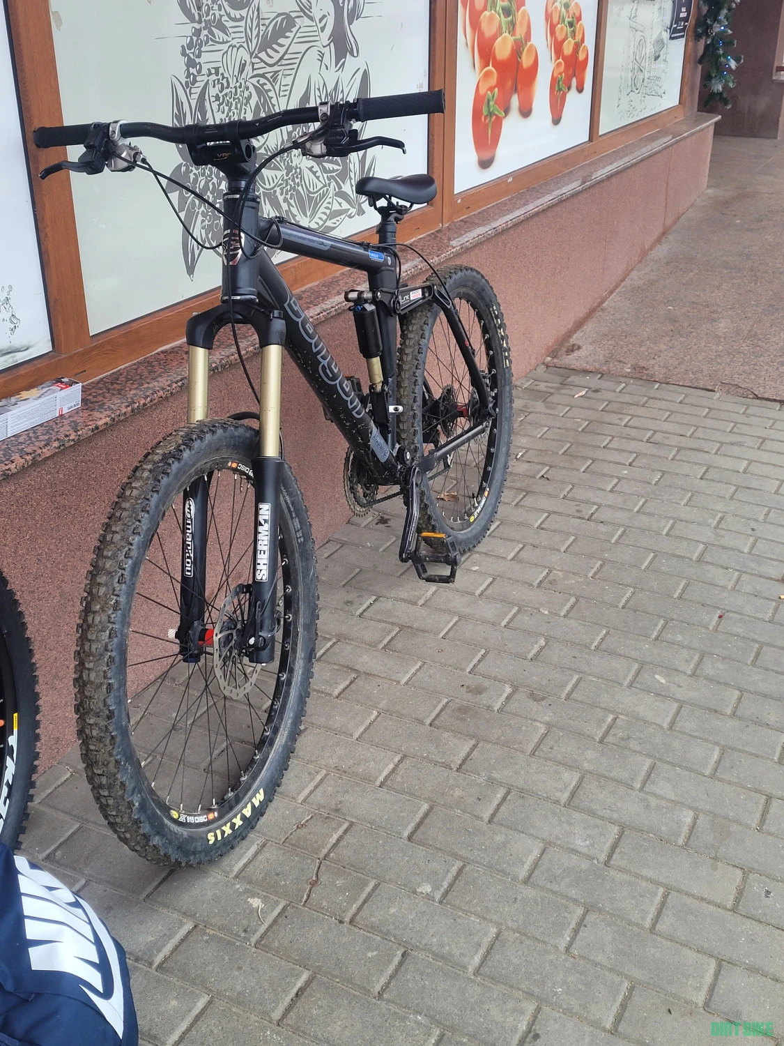 1. Canyon big mountain SL