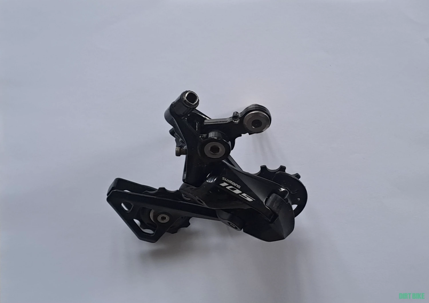 1. Schimbator spate Shimano 105 R7000 SS